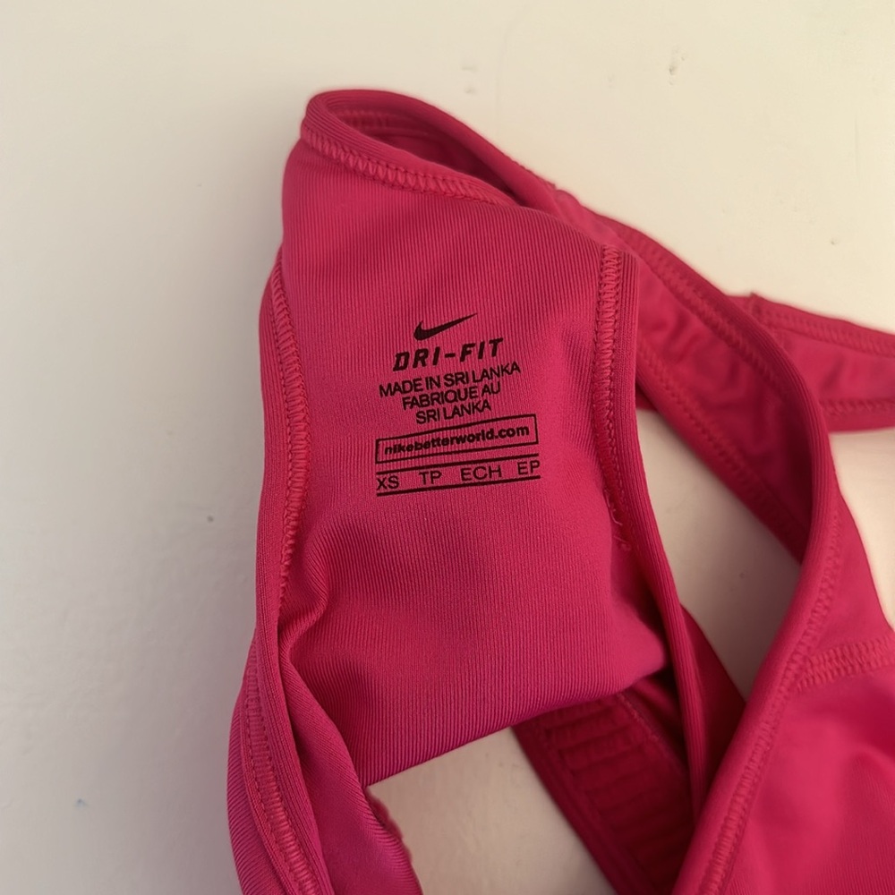 Nike hot pink sports bra XS - Picture 3 of 3